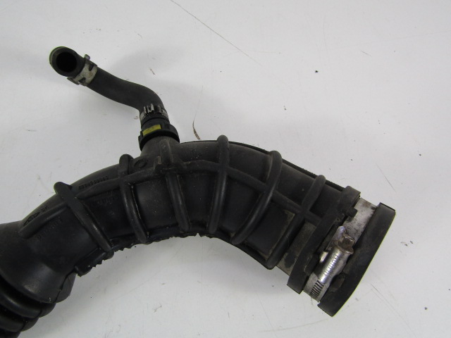 фото №9, Nissan note i e11 шланг повітря 1.5dci 86km k9k276 8200500383