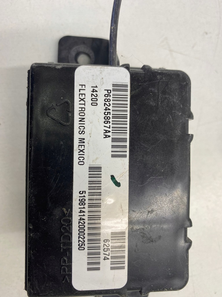 фото №3, Chrysler 200 2015- модуль keyless