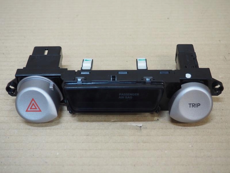 фото №1, Панель кнопка аварийных trip hyundai i20