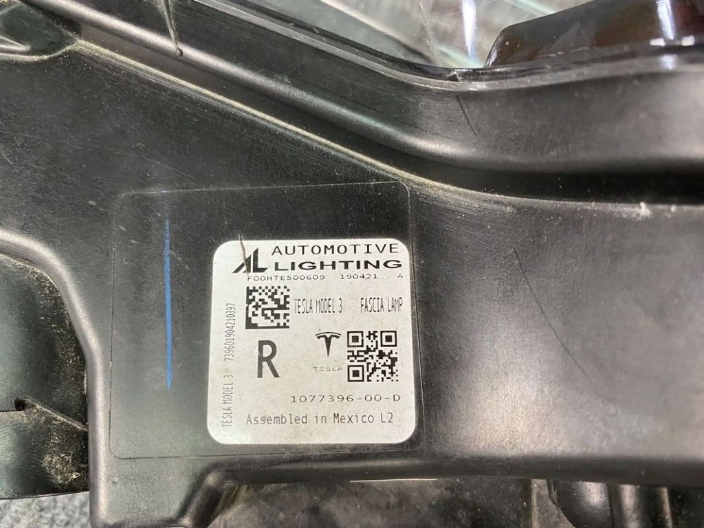 Led drl фара передняя перед правый  - tesla model 3 17- в Украине