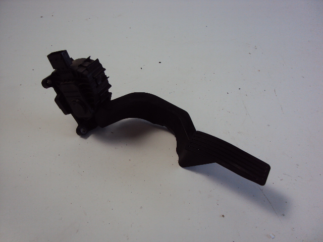 фото №1, Педаль газа jeep cherokee kl 2.2d 13-