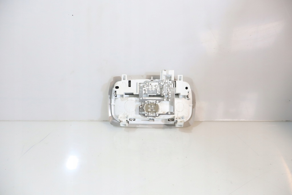 фото №3, Освещение кабины задняя renault megane iv