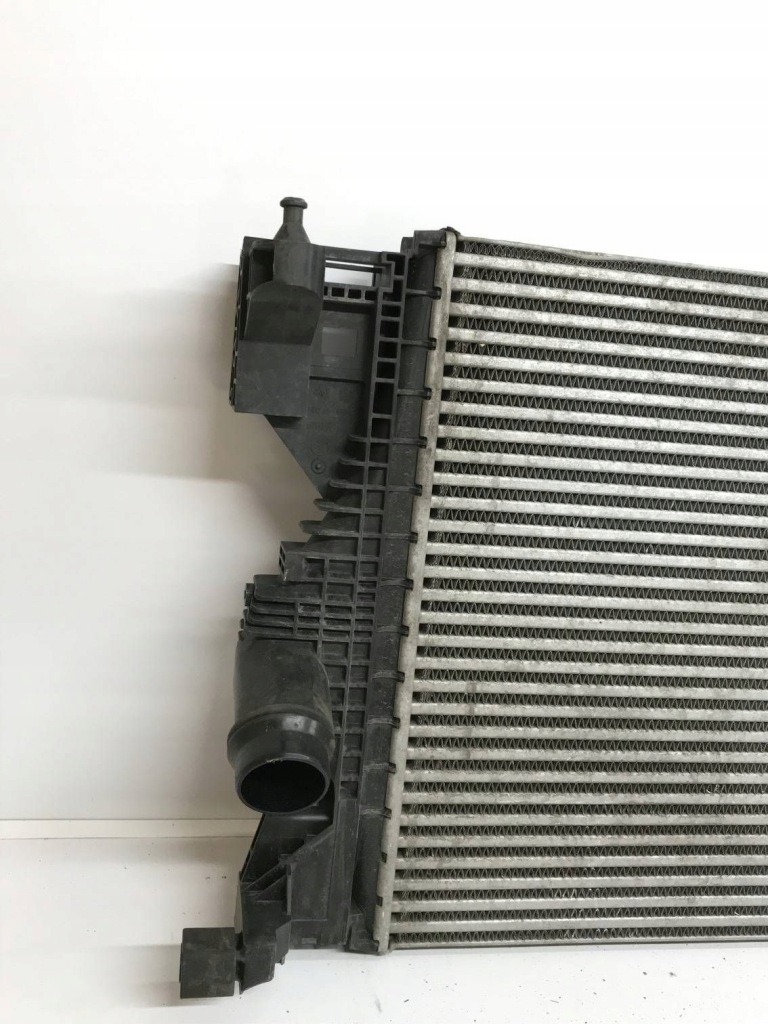 фото №9, Радіатор повітря інтеркулер mercedes w177 w247 w118 a2475006100