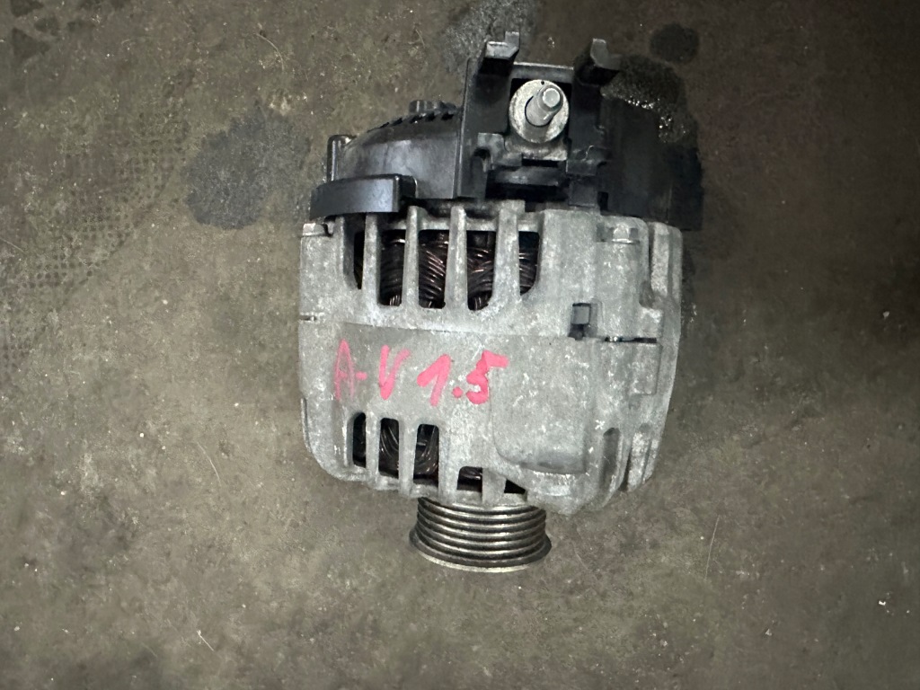 Купить Opel astra k 1.5 рестайлинг  генератор 39218015