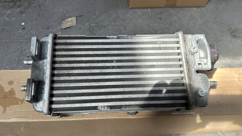 фото №4, Hyundai i20 2016- 1.0 turbo интеркулер