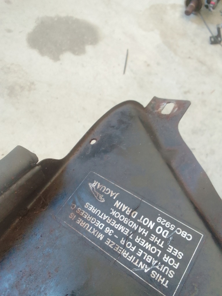 Jaguar xjs 75-96 корпус вентилятора кронштейн радіатор америка Ціна