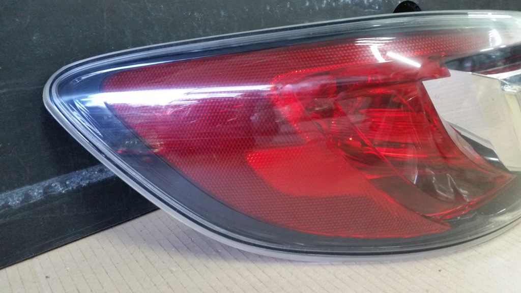 фото №8, Лампа задня права lub ліва mazda 3 bl hb 09-13