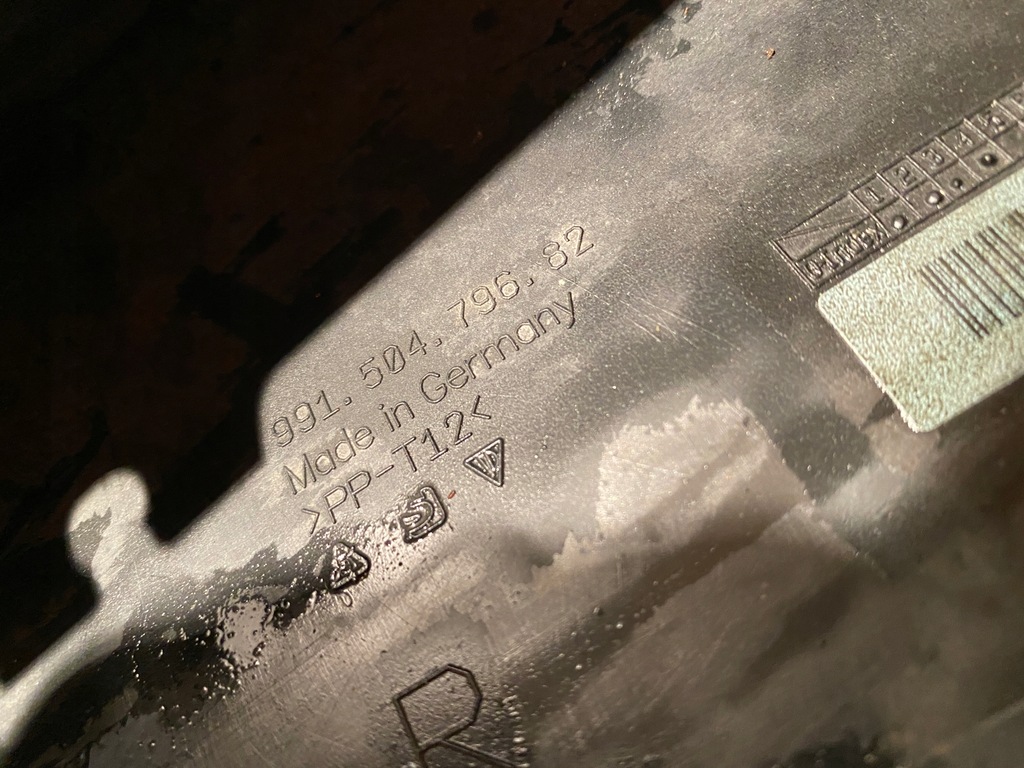 фото №9, Porsche 911 991 gt2 rs молдинг порог правая