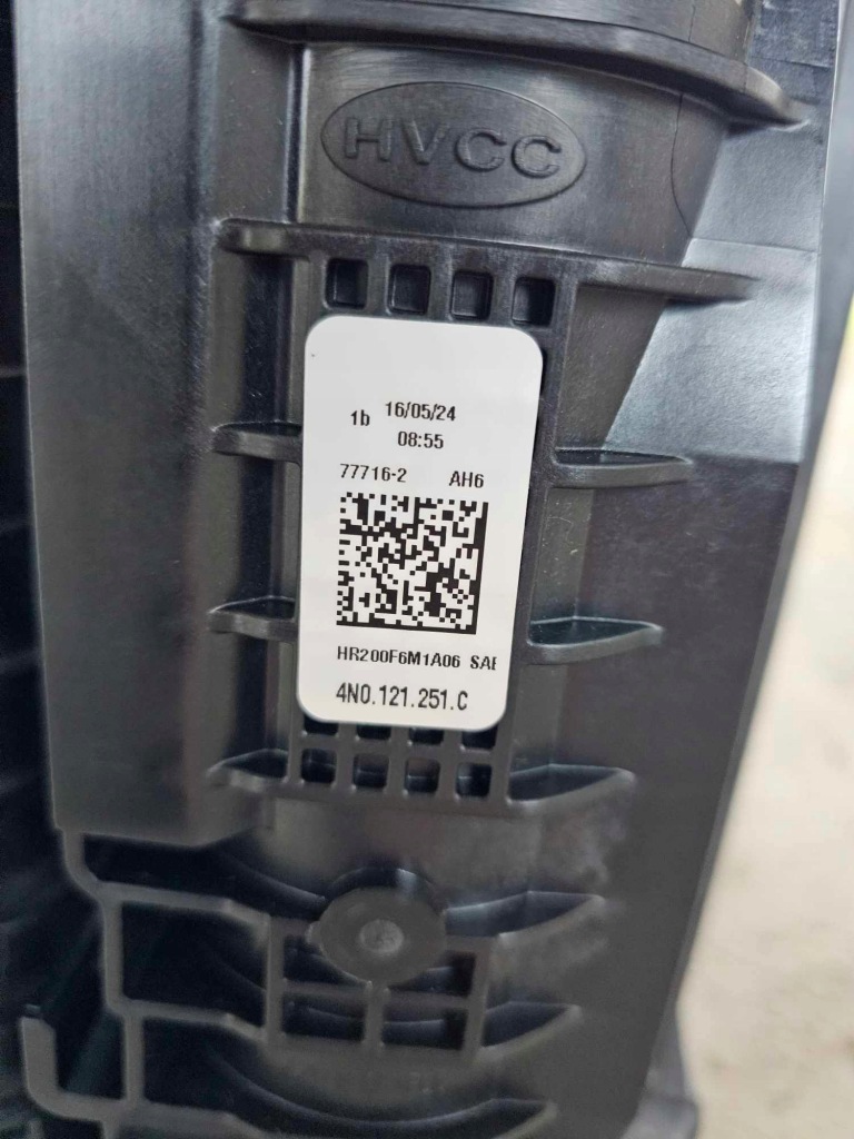 Комплект радиатор вентилятор audi sq5 fy 80a 3.0 341 km 2020- Оригинал