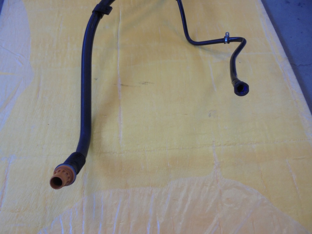 Mercedes gle w 166 suv заливная горловина труба бака топлива в Украине