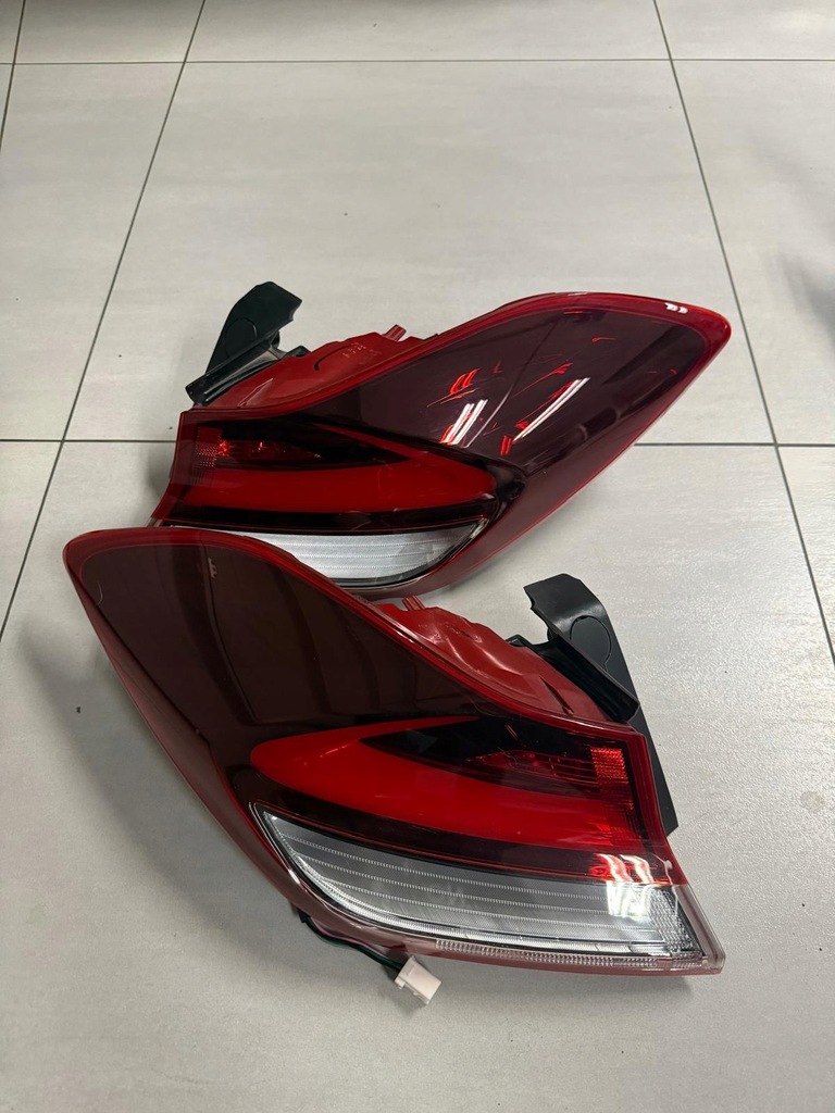 фото №1, Hyundai i30 n лампи задня