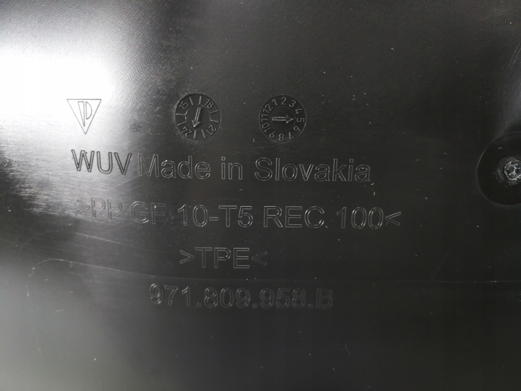 фото №13, Porsche panamera 971 2019 перед сторона правая спойлеры