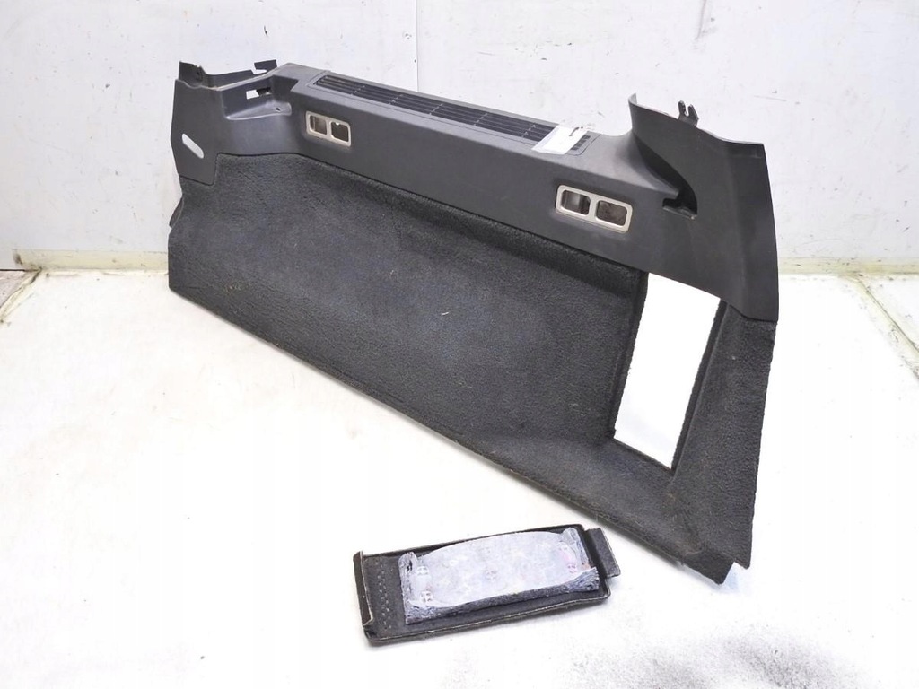 фото №7, Оббивка обшивка багажника правий задня volvo v70 iii