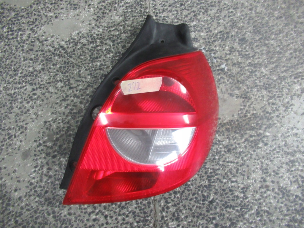 фото №2, Лампа правая задняя renault clio iii valeo 89035080