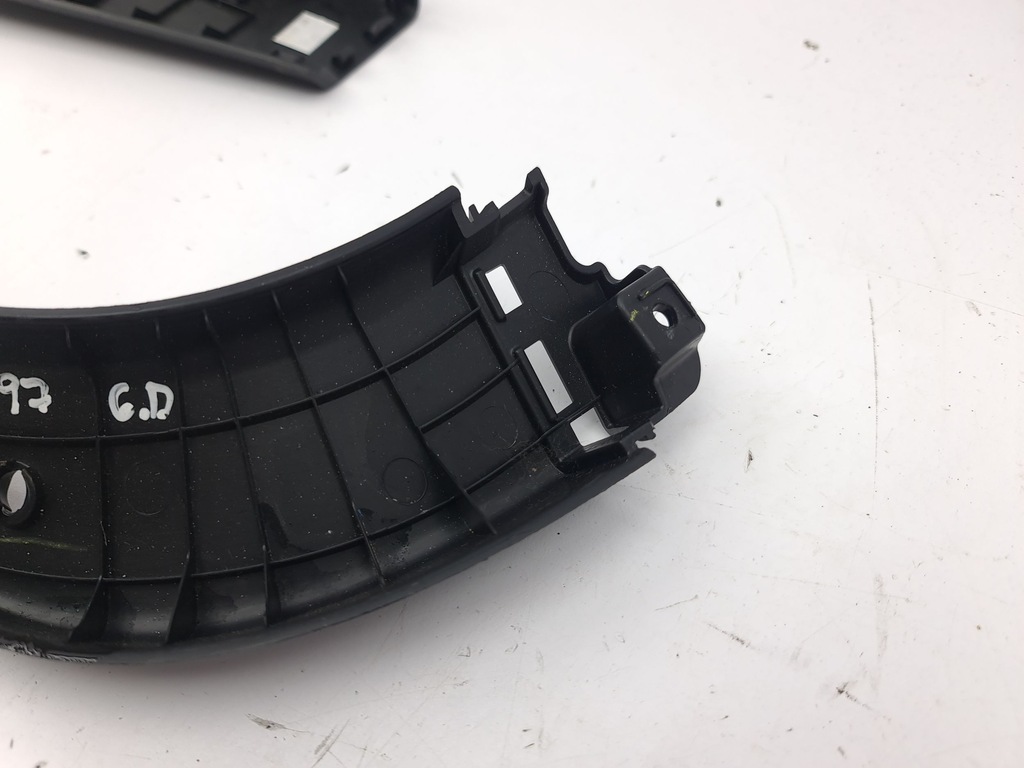 фото №12, Kia ceed 2020 обивка крышки багажника 81761j7000