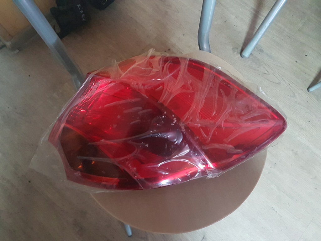 фото №1, Kia ceed ii 12-15 хетчбек лампа задня правий задня nowa оригінал