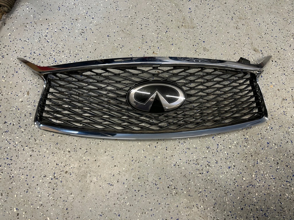 фото №1, Infiniti q30 решітка радіатора решітка радіатора