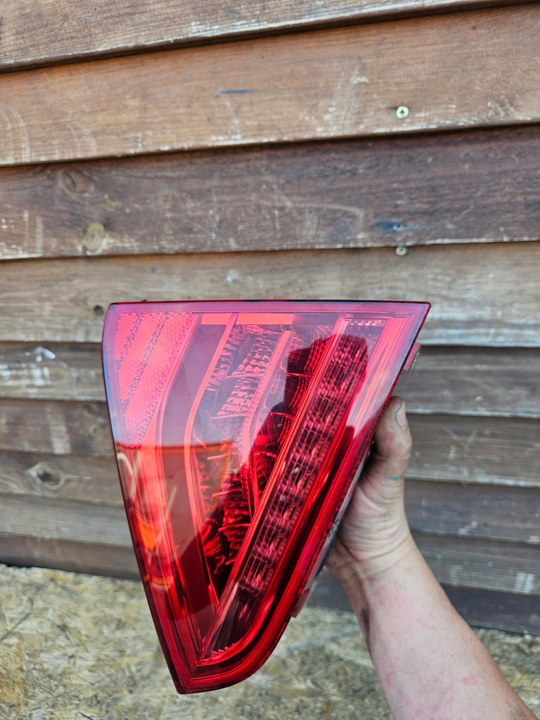 фото №5, Лампа левая крышка багажника audi a5 sportback led europa 8t0945093c