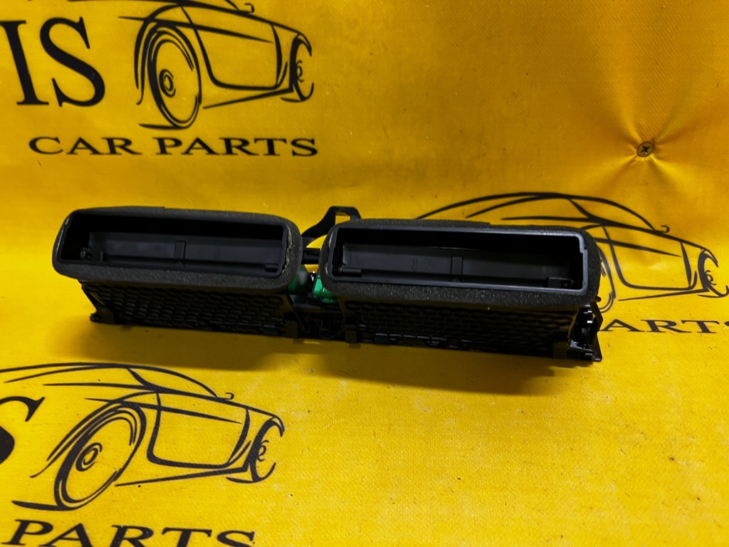 фото №6, Средняя решётка обдув lr discovery v l550 lift