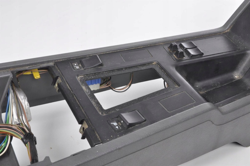 фото №10, Volvo 850 туннель средний подлокотник eu