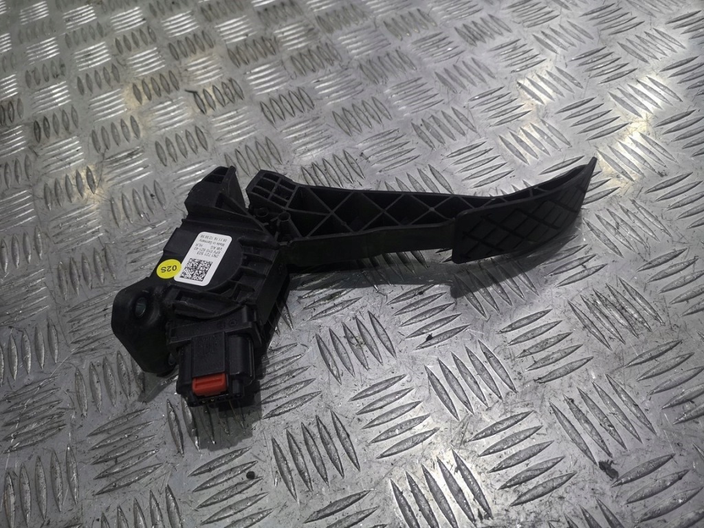 фото №1, Педаль газа потенциометр vw crafter ii 2n1721503