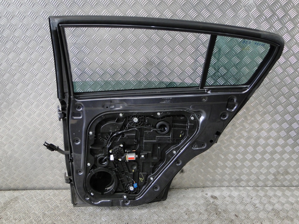 фото №6, Двері правий задня kia sportage iv e5b