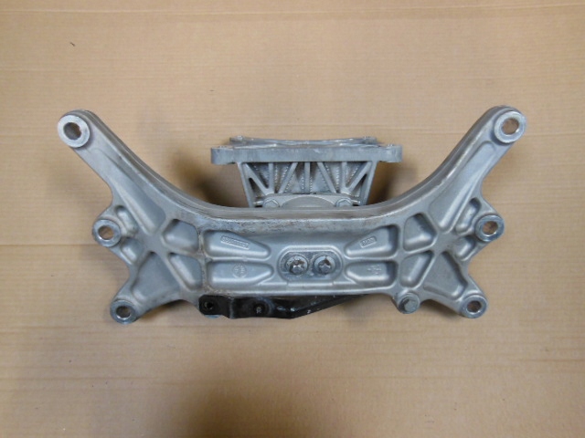 фото №1, Подушка кронштейн коробки maserati ghibli quatroporte