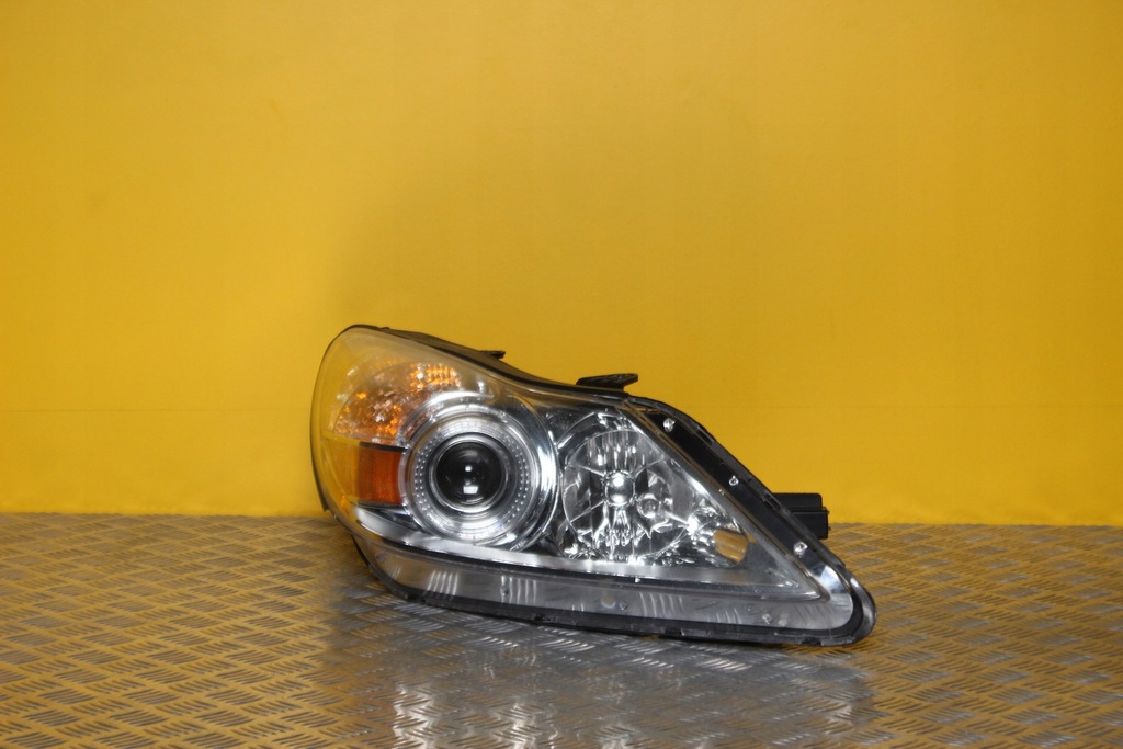фото №1, Hyundai genesis sedan 2008- фара лампа ксенон поворотный r usa