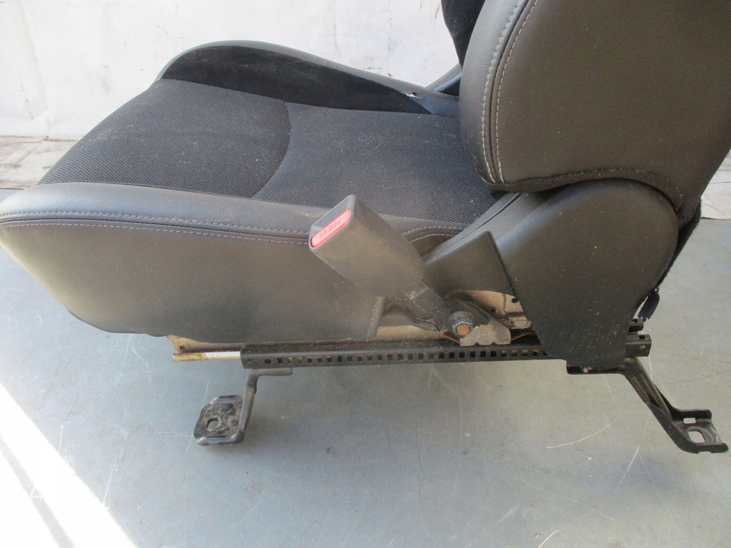 фото №12, Сидіння правий перед peugeot 4007