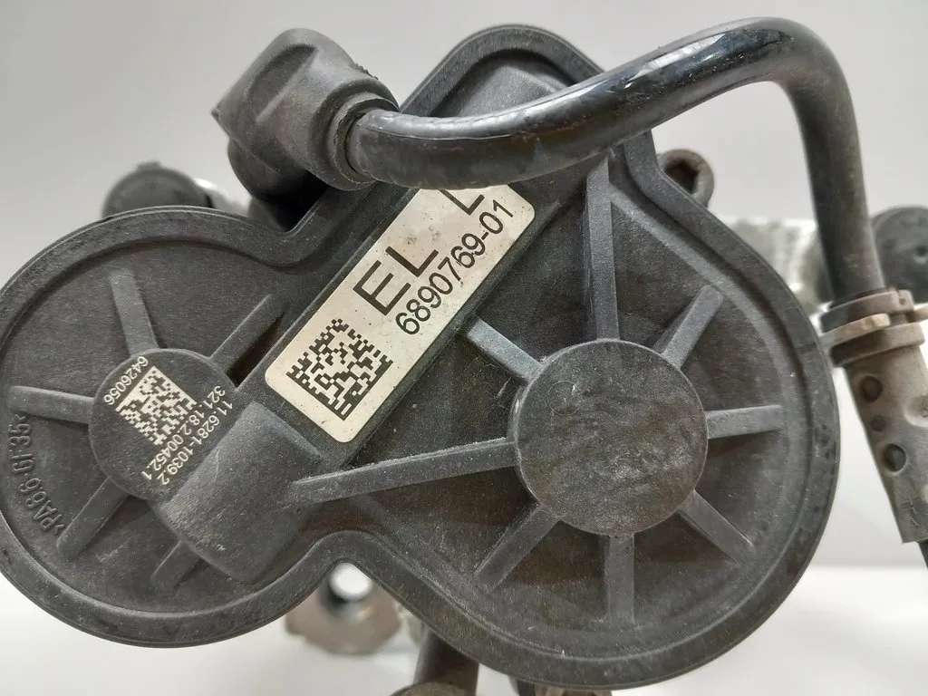 Mini f55 f48 суппорт тормозной задний  левый 6883025 Оригинал