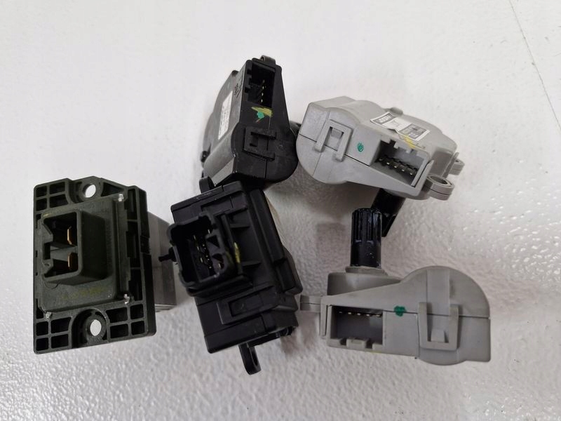 фото №7, Hyundai tucson iii sportage iv двигатели моторчик отопителя резистор kpl