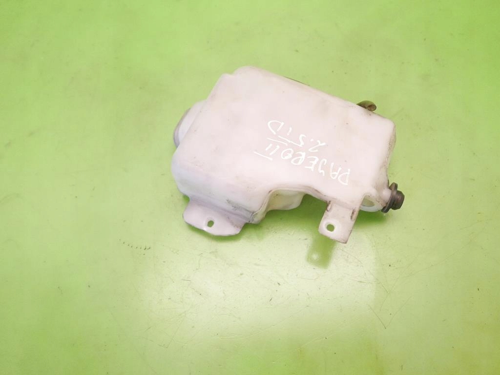 фото №7, Бачок омывателя задняя mitsubishi pajero ii