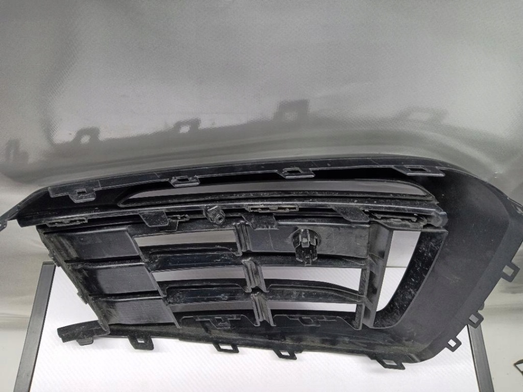 Решётка бампера передок  передняя левая vw touareg 3 760853665 с Разборки