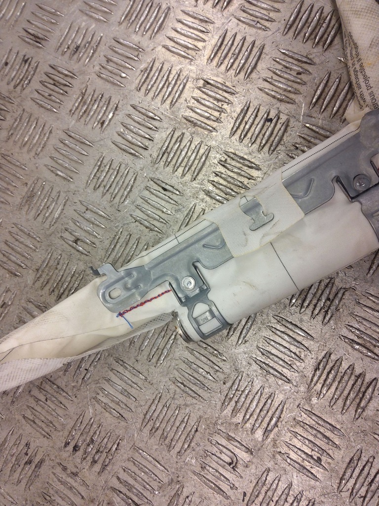 фото №8, Mercedes-benz a w176 2016 левая сторона шторка безопасности подушка безопасности