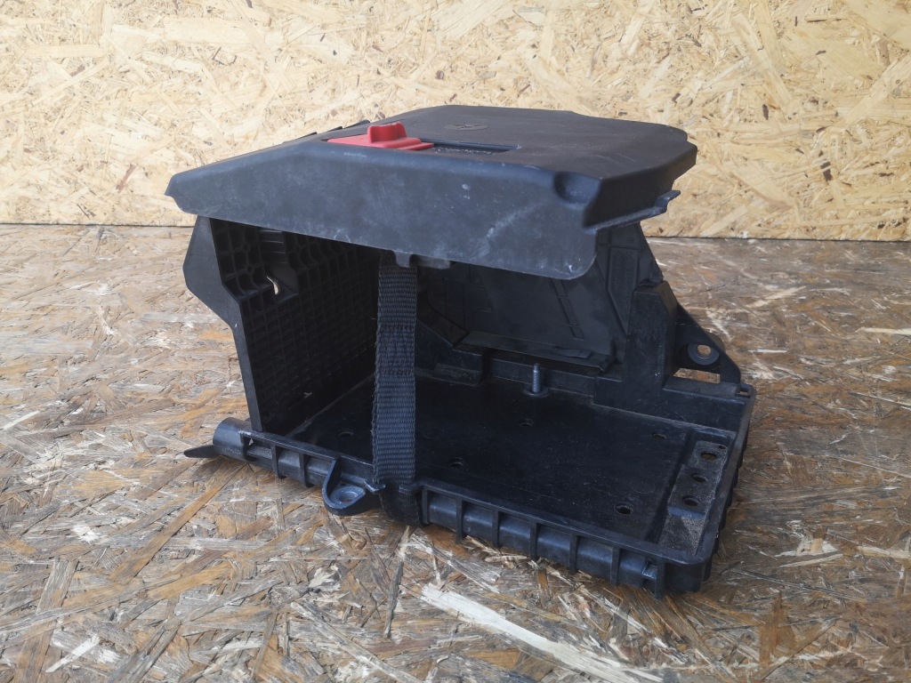 фото №1, Mercedes glb w247 x247 корпус акумулятор