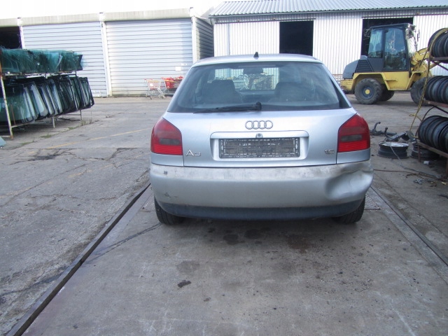 фото №5, Лампа передняя левая audi a3 8l hella el