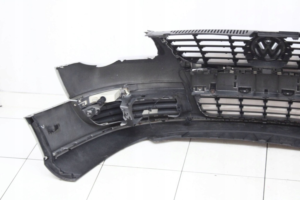 Vw passat b6 05r- бампер перед передній la7w Недорого