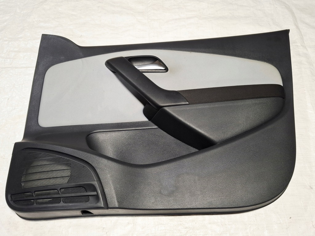 фото №1, Обшивка дверь перед правый vw crosspolo polo cross v 5 6r0 6r6867012j