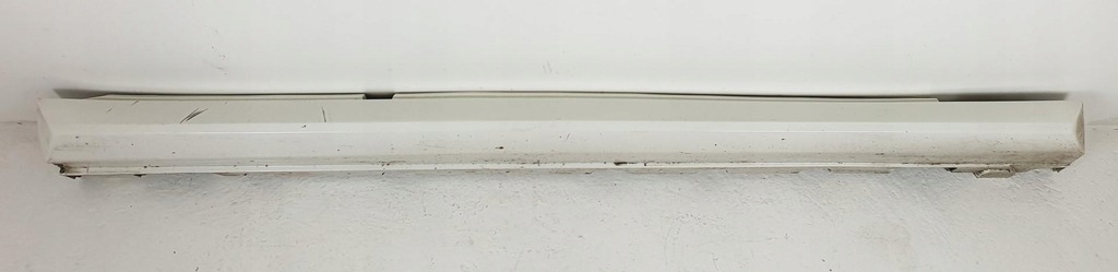 фото №1, Молдинг накладка поріг права 650 mercedes glk x204