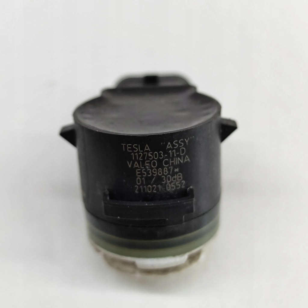 Tesla model 3 2021 с передний датчик парковки pdc с Разборки