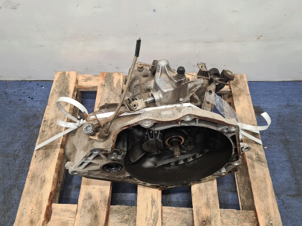 Opel astra f рестайлинг  1.4b коробка передач передач механическая m79 с Разборки