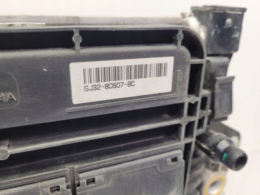 фото №10, Комплект радиатор land rover range rover evoque facelift 2018 gj32-8c607-bc