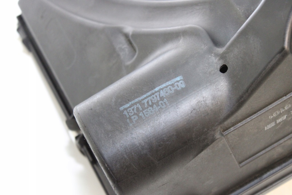 фото №7, Bmw 1 e81 e87 e90 320d n47 корпус фільтра повітря 7797460