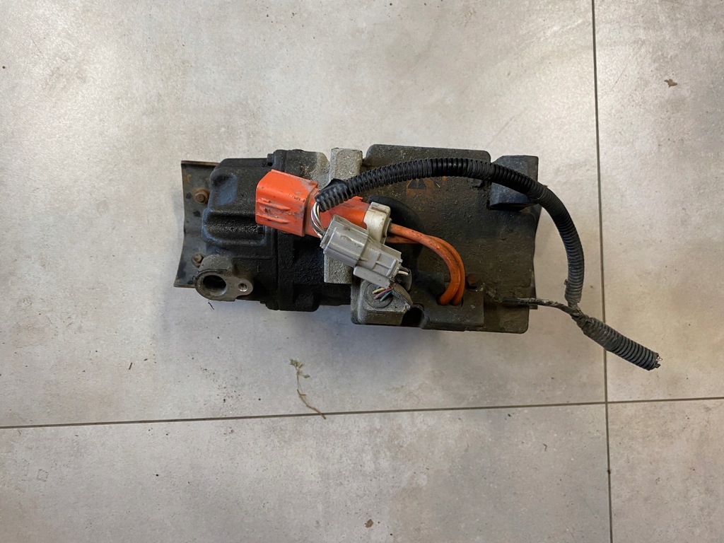 фото №1, Tesla model s 13r. компресор кондиціонера