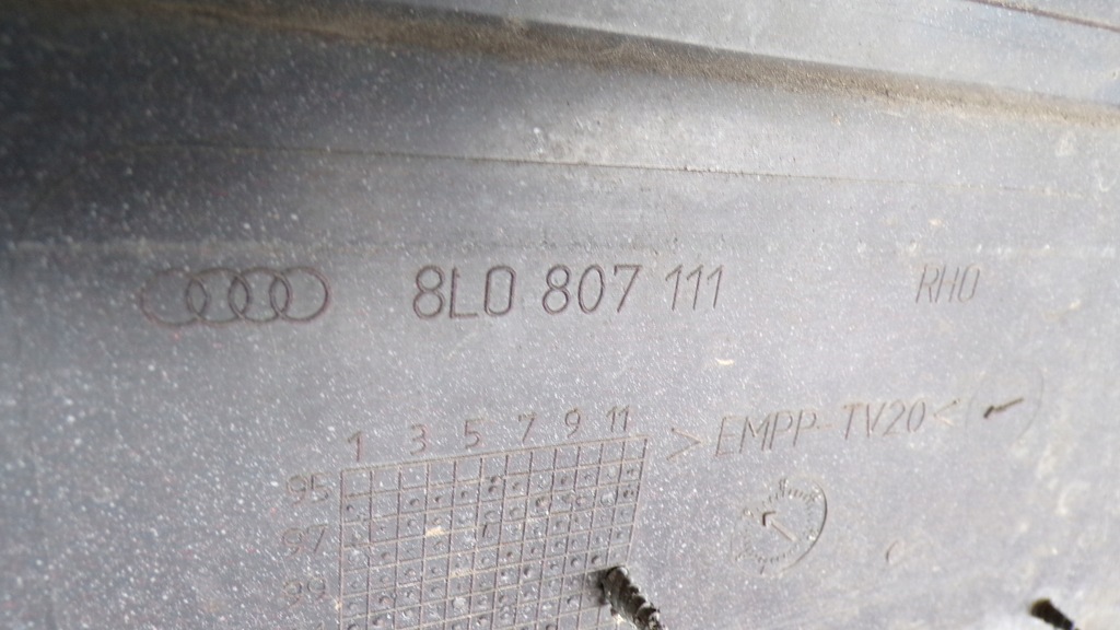 фото №16, Audi a3 8l бампер перед 8l0807111 ly3h