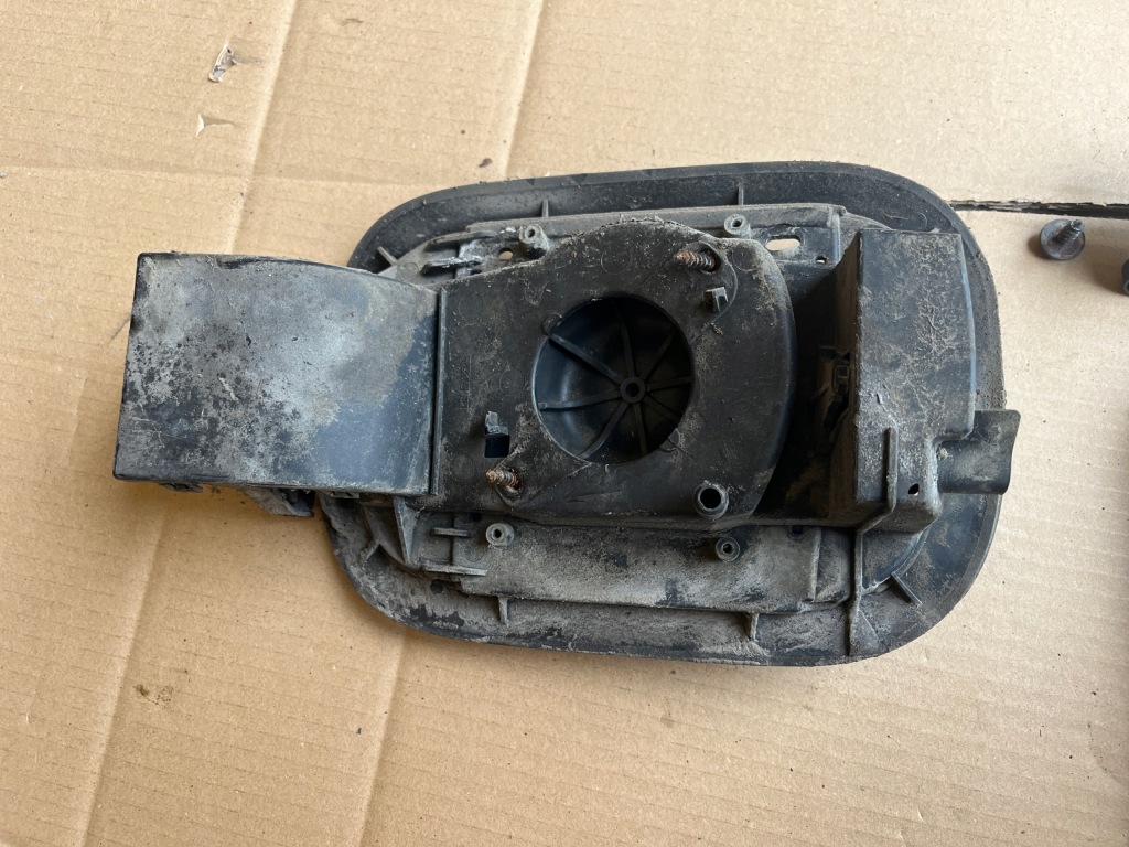 Кришка заливної пального renault laguna 3 2007-2013 hb Доставка