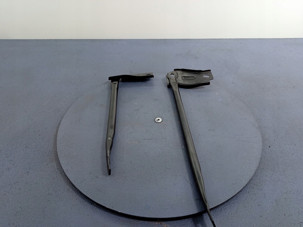 фото №1, Mercedes gls w167 распорки поперечины багажника kpl a1676402700