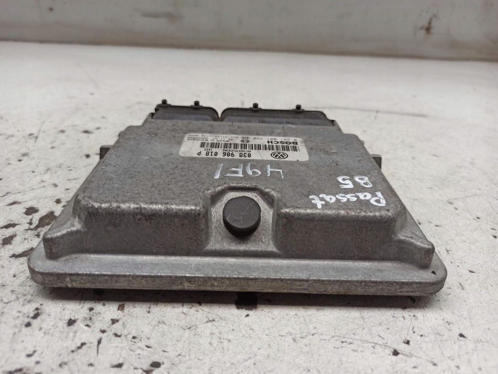 фото №5, Volkswagen passat b5 бортовой компьютер двигателя 038906018p