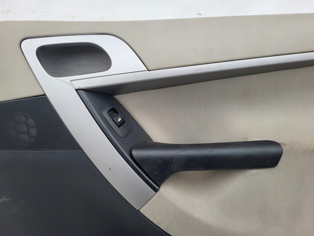 фото №9, Сиденья ремни обшивки kpl citroen c4 picasso