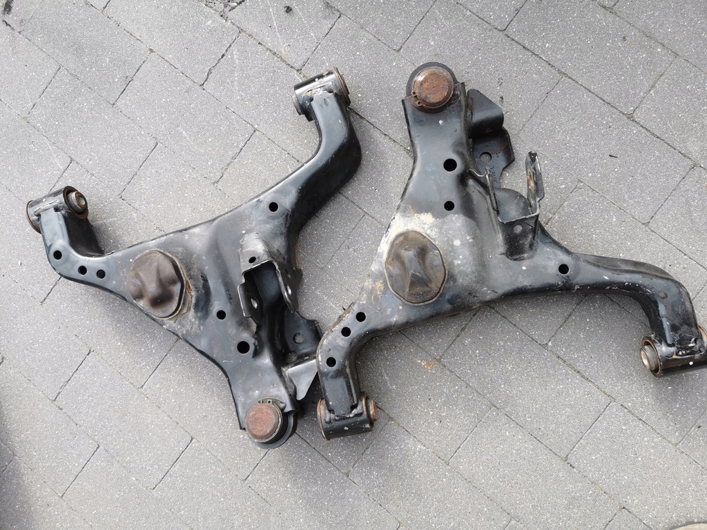 фото №1, Mercedes x-klasa рычаг нижний передний 470